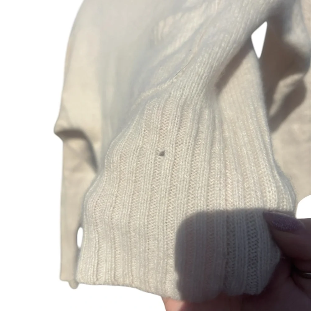 EUC 360Cashmere Cozy Cream Turtleneck Cashmere Sweater with cute pocket - Picture 6 of 6